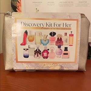 Discovery Kit for Her with 15 Fragrance Samples